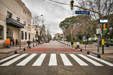 La Matanza: El intendente Fernando Espinoza inauguró la nueva semipeatonal de San Justo