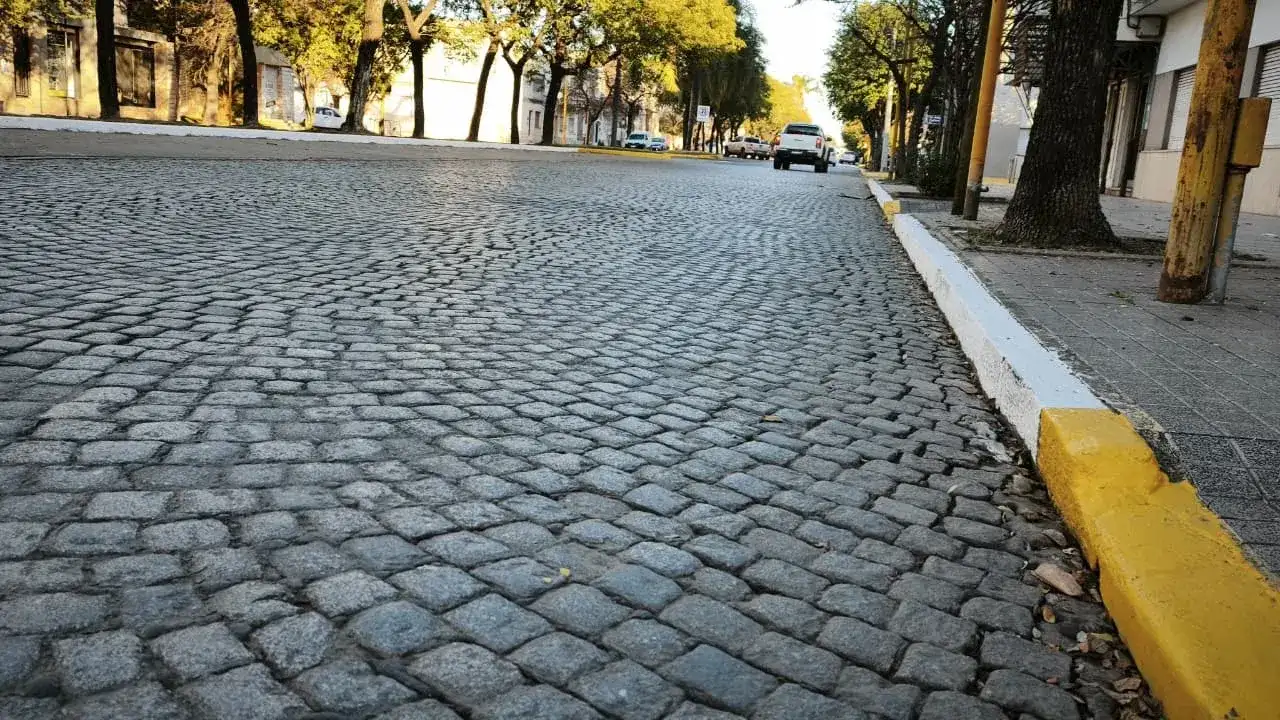 Desde el lunes habrá desvíos de tránsito en la zona de la Terminal de Ómnibus por obras de adoquinado