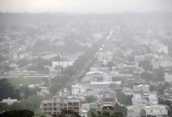 Rige un alerta por fuertes vientos para Tandil y la zona