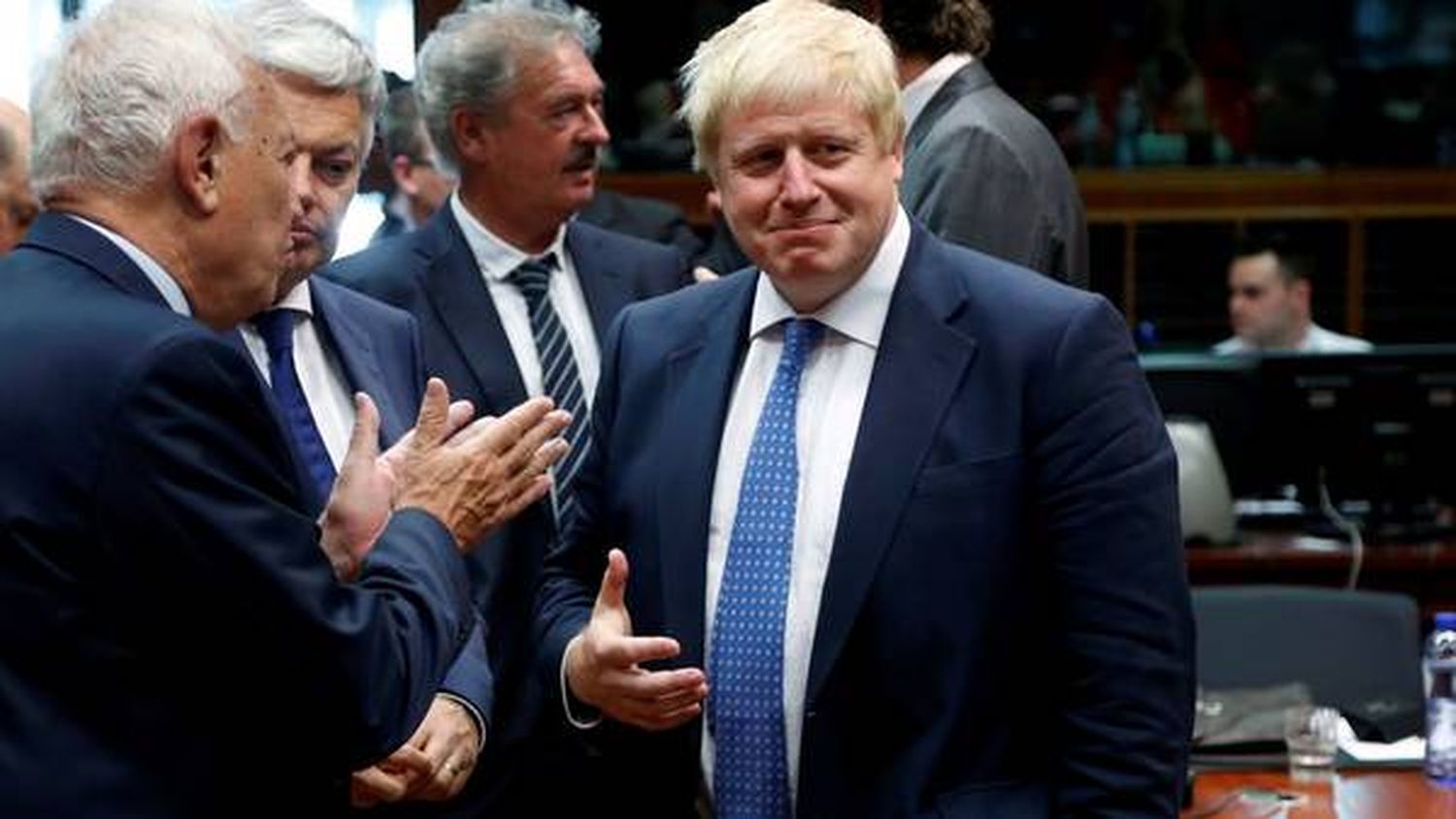 El líder del Brexit, al mando en el Reino Unido