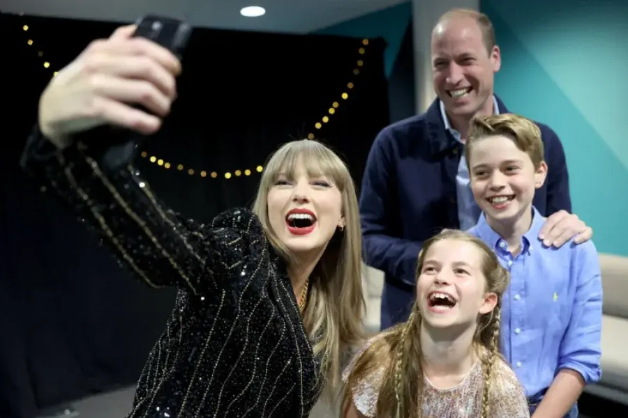 "¡Feliz cumpleaños, amigo!": el príncipe William en el recital de  Taylor Swift 