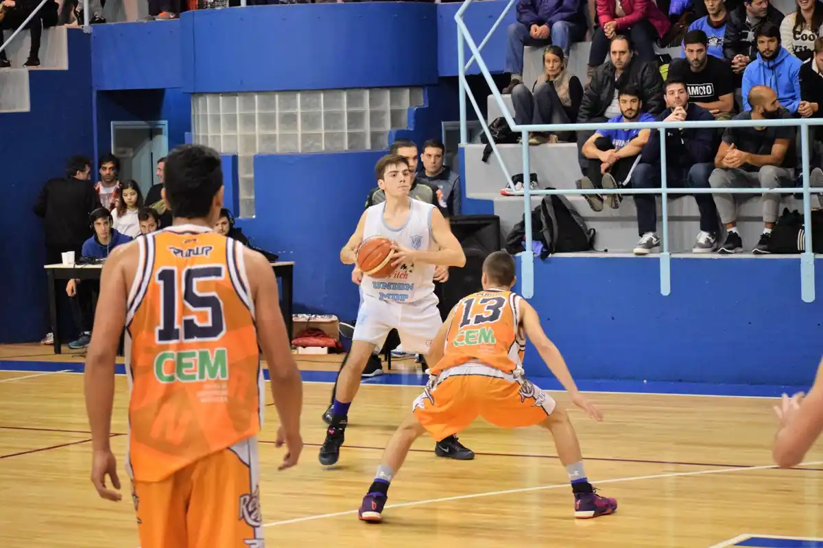 Unión empezó el Cuadrangular con goleada