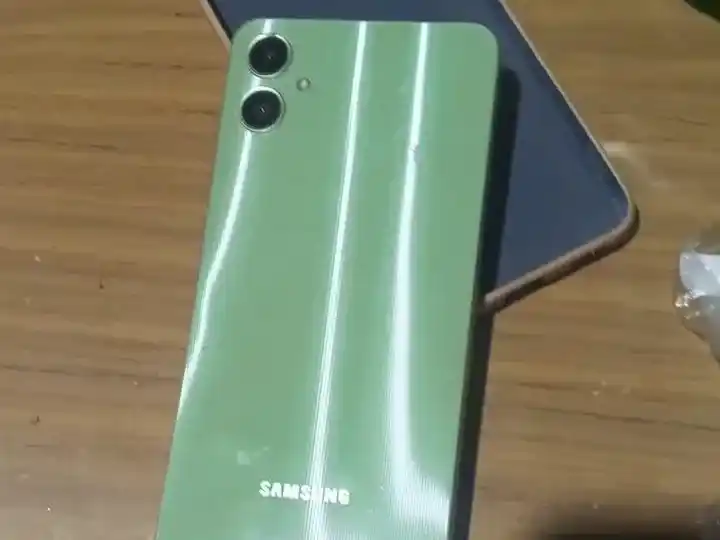 Encontraron un celular en ruta 191 y buscan a su dueño