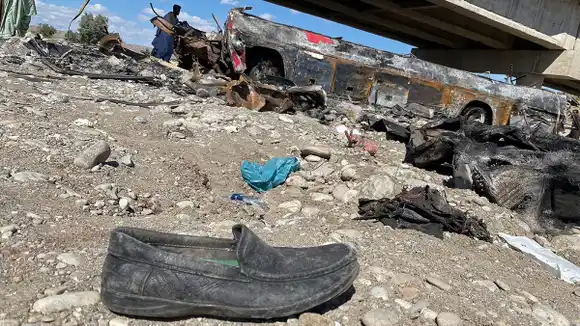 Un ataque con bomba mató a 13 obreros en Pakistán