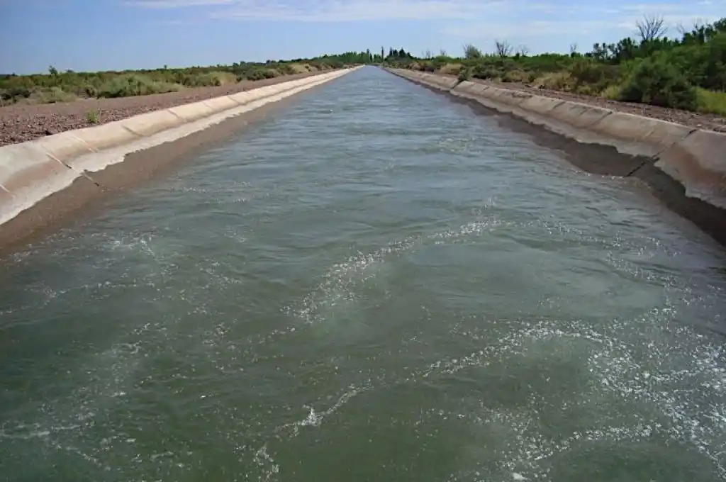 Una niña de dos años murió ahogada al caer a un canal de riego en Mendoza