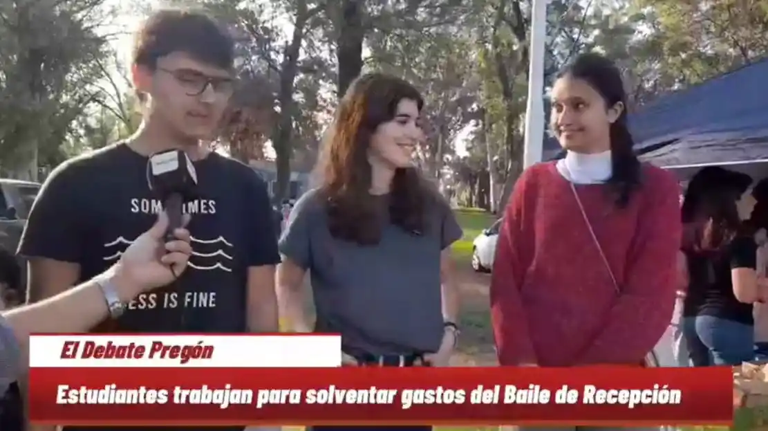 Estudiantes trabajan para solventar gastos del Baile de Recepción