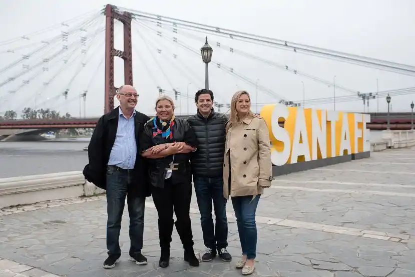 Carrió visitó Santa Fé y pidió que acompañen a los candidatos de Cambiemos