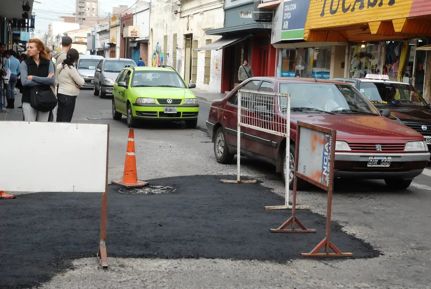 Desvíos de colectivos por obras de bacheo