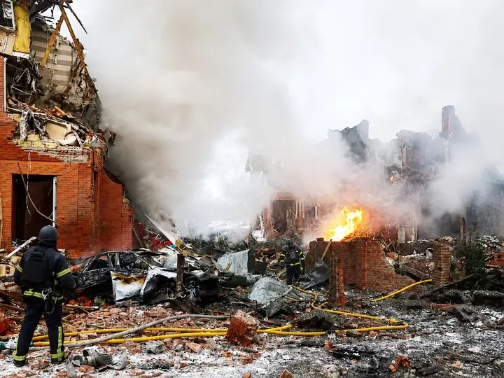Rusia lanzó un devastador ataque con misiles contra Ucrania: 13 muertos y Kiev envuelta en llamas