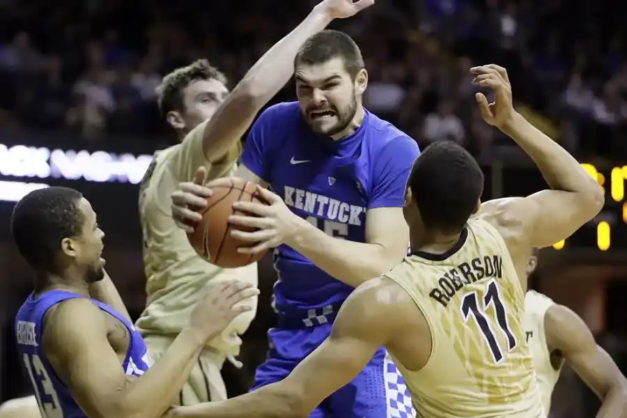 Duro relato del ex NBA Humphries admitiendo su homosexualidad