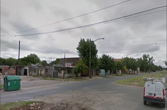 Siniestro fatal: un motociclista chocó contra un taxi y murió al instante