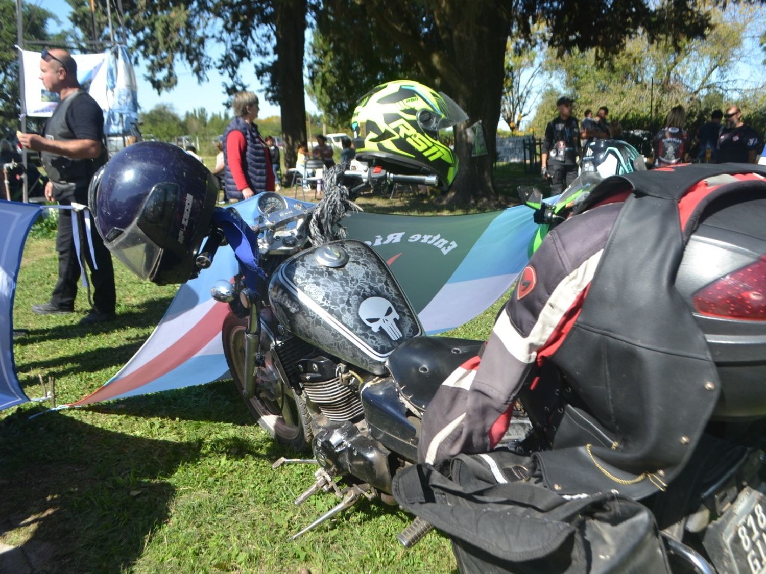 Gran jornada solidaria de moteros en escuelas rurales de Gualeguay