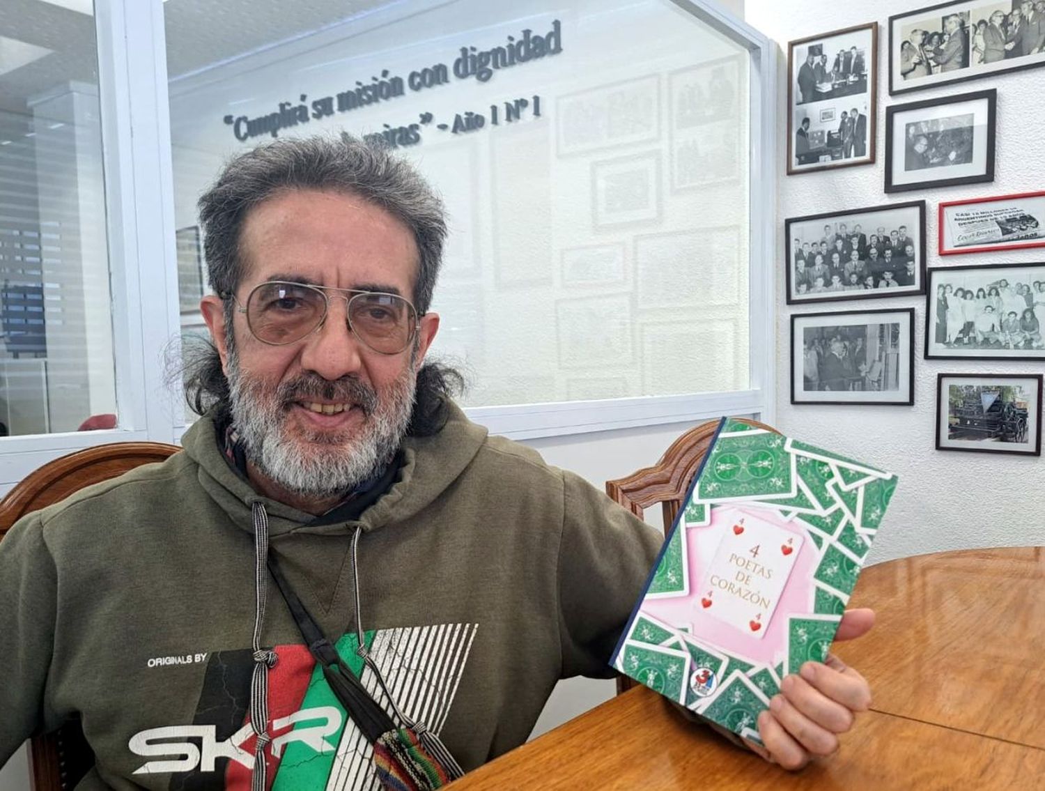 Textos inéditos. De Peralta fueron publicados en la antología “4 poetas de corazón”