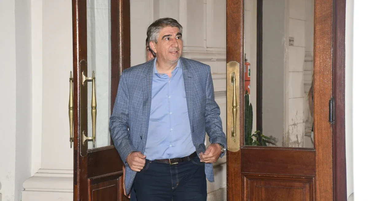 "Me llenó de tristeza ver el estado en el que se encuentra el edificio", indicó el ministro de Gobierno.