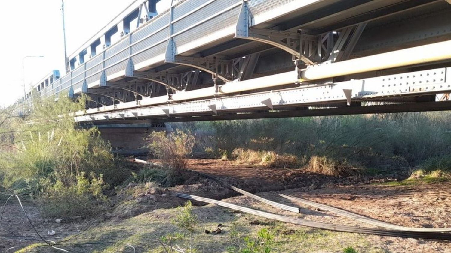 Robaron los cables de fibra óptica y dejaron a la zona Este de Mendoza sin internet