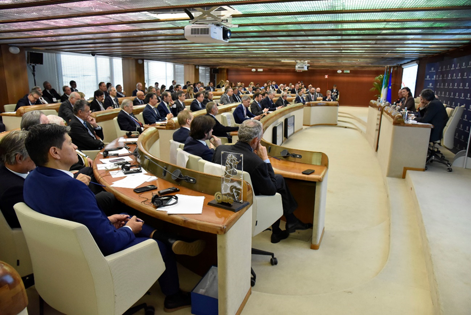 Foro de negocios de empresarios argentinos e italianos con los cancilleres Diana Mondino y Antonio Tajani (Italia).