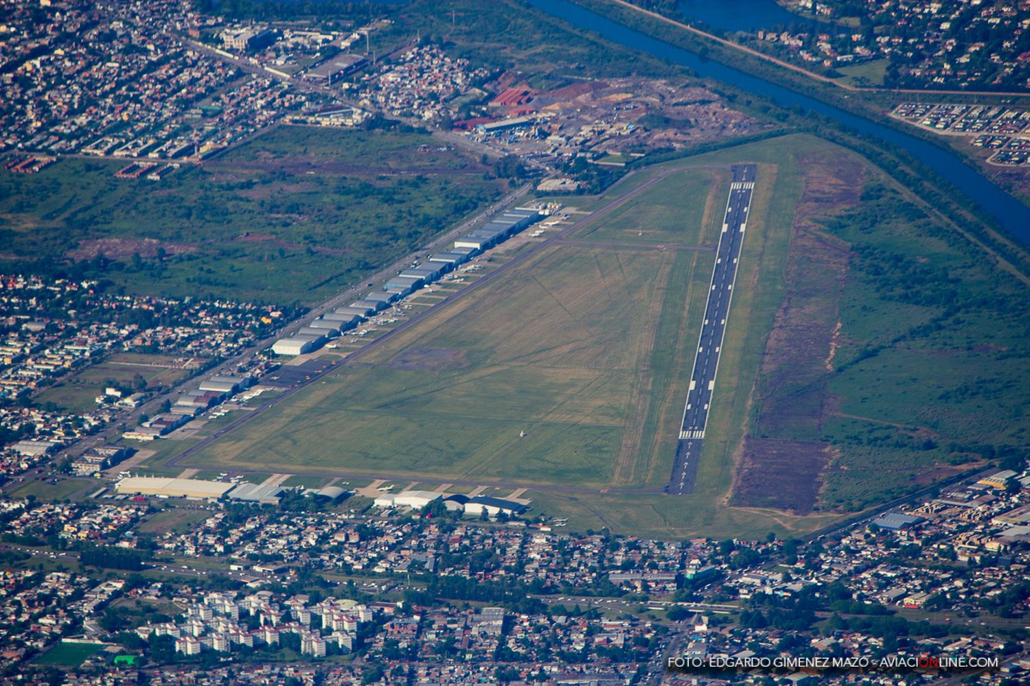 Autorizan la operación de talleres aeronáuticos en el aeropuerto de San Fernando