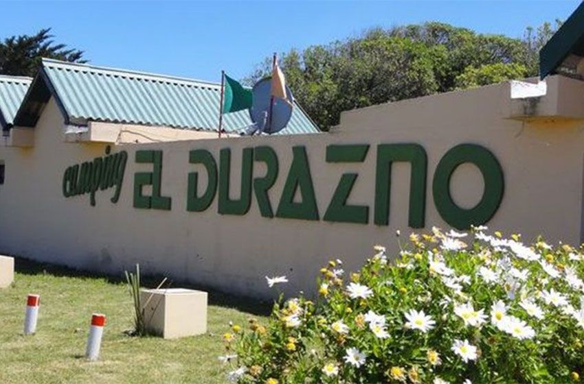 Abuso en Miramar: sin arresto domiciliario por falta de pulseras