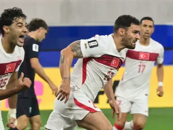 Turquía le amargó el cierre de grupo a Estados Unidos, lo venció 3 a 2. El elenco turco ya quedó eliminado pero se fue victorioso del certamen.