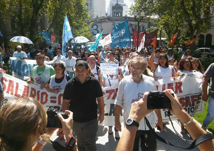 Docentes privados quieren abrir paritarias en febrero