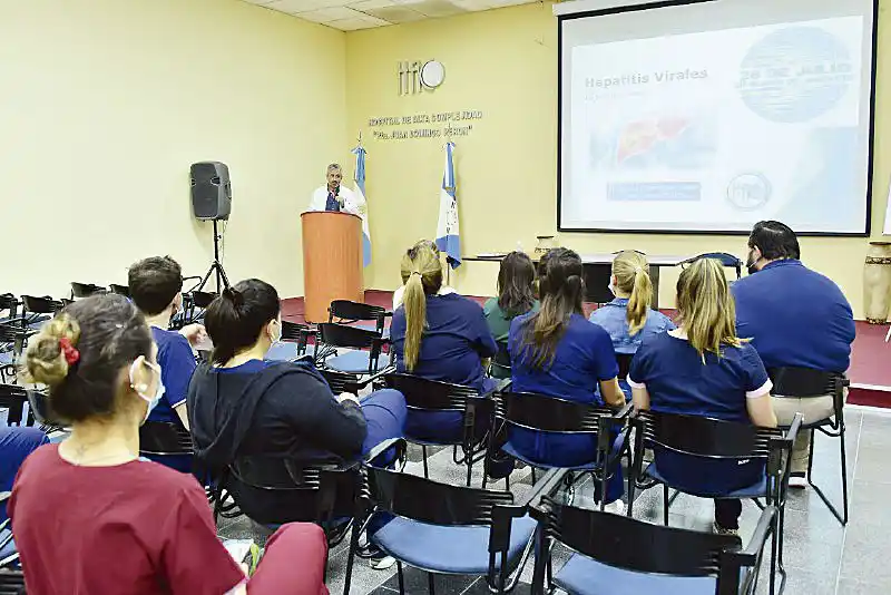 Hubo charla a la comunidad por 
el Día Mundial contra la Hepatitis
