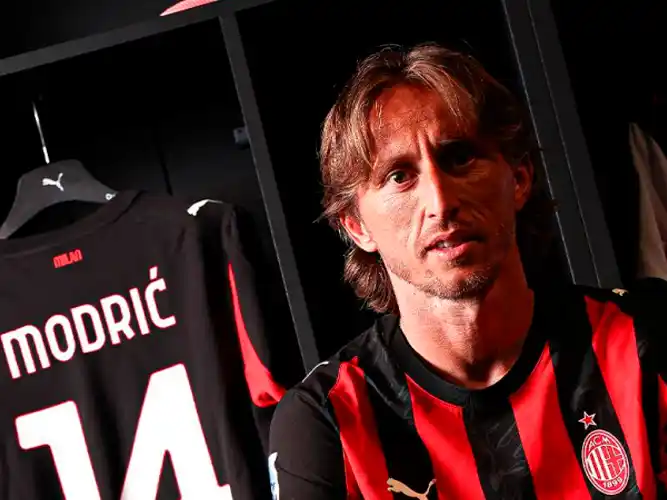 Luka Modric vestirá la camiseta del Milan