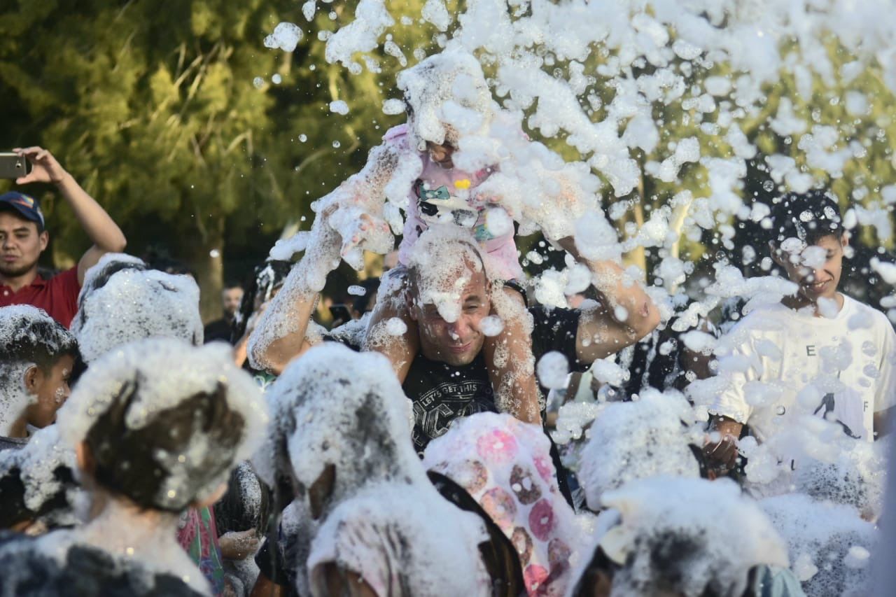 Carnavales en La Plata: La República de los niños ya juntó a 100 mil personas al ritmo de la samba
