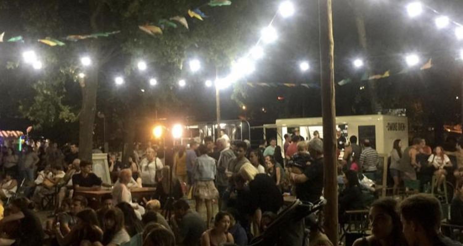 Un “patio gastronómico”  en el exbalneario