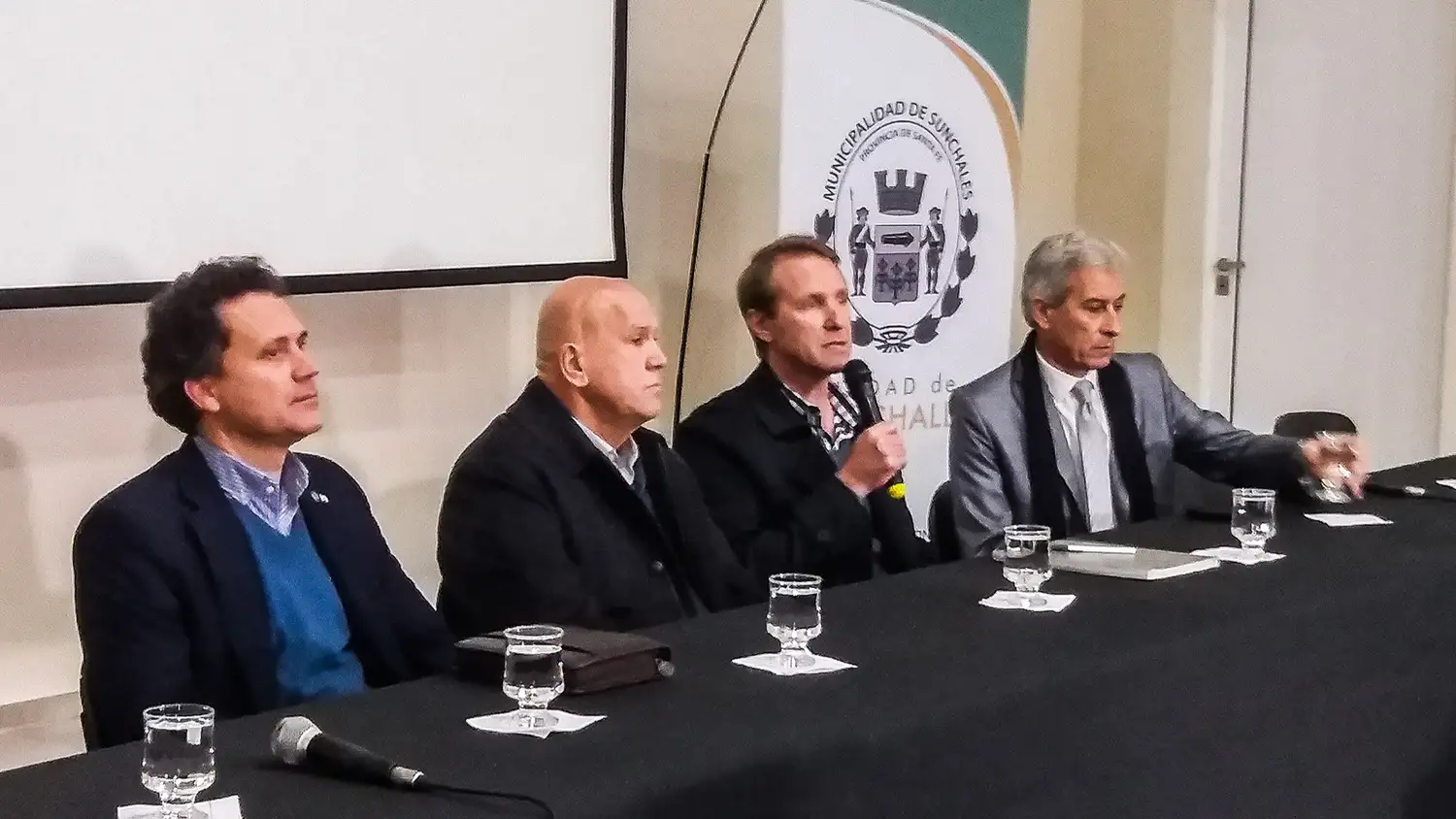 Presentan obras hídricas para Las Colonias y Castellanos