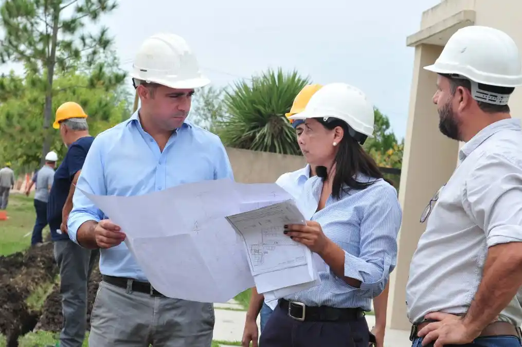 El intendente Davico, en el inicio de los trabajos 