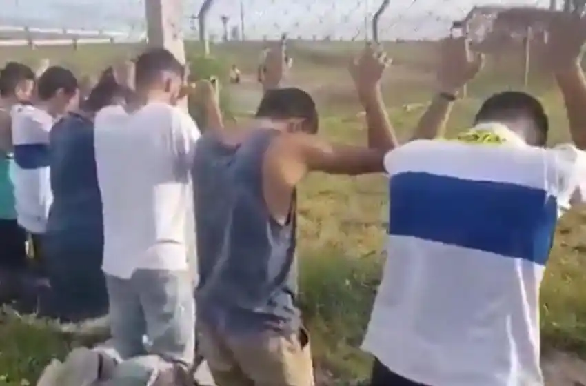 Hinchas de la Católica fueron detenidos en San Luis