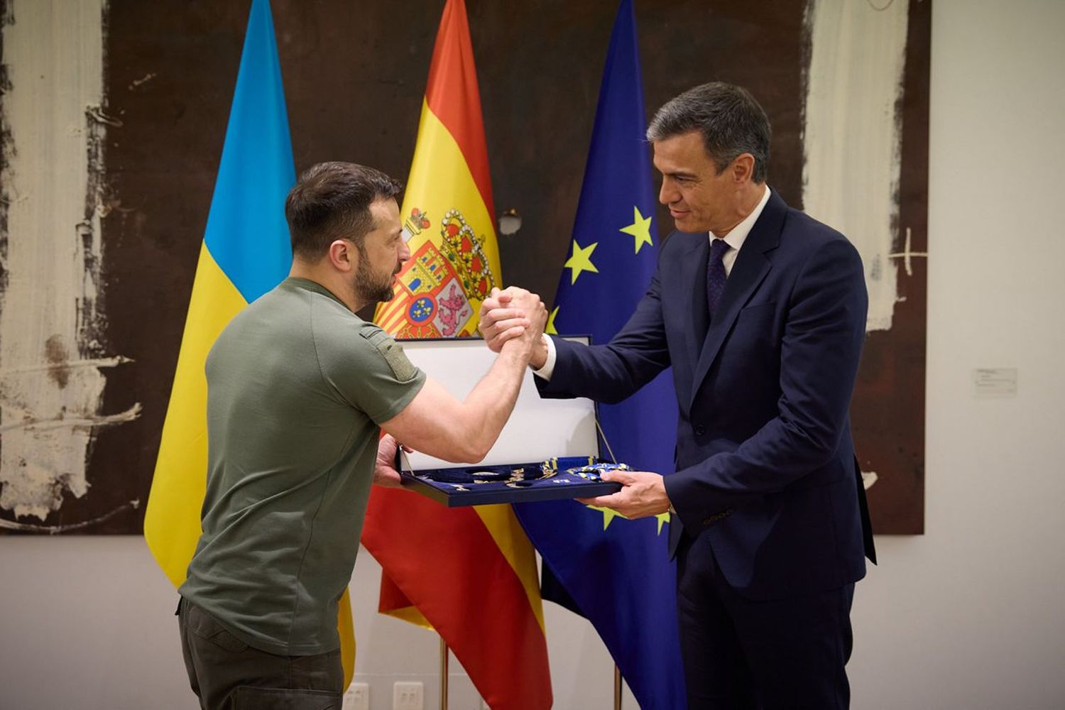 Spain and Ukraine sign security agreement that could reach up to 5 billion euros