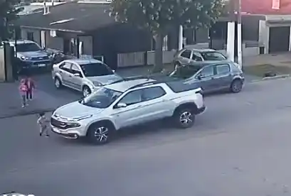 Accidente en la avenida 42: un nene de dos años está internado
