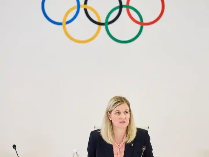 La Presidenta de la entidad,Kirsty Coventry analiza en el COI la normativa para atletas transgénero .Foto: COI