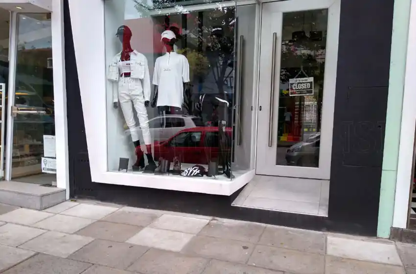 Un joven se electrocutó en un local de Güemes: ingresó al HIGA inconsciente 