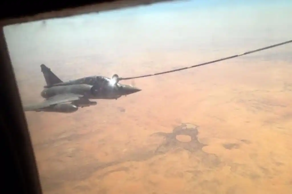 Mali: dos muertos y diez heridos tras estrellarse un avión militar