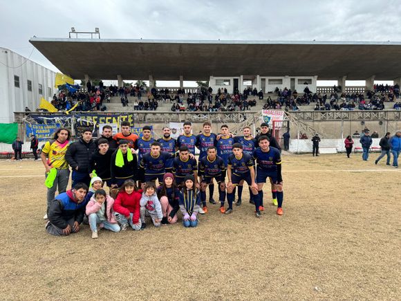 Primera B: América arrancó con el pie derecho