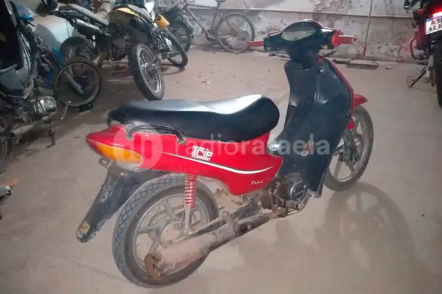 Vecinos de Sunchales atraparon a un delincuente cuando se robaba una moto