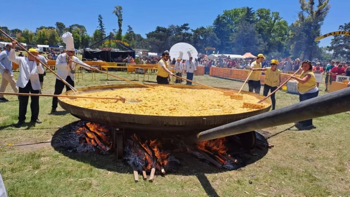 25° Fiesta de la Omelette Gigante/140° Aniversario de Pigüé