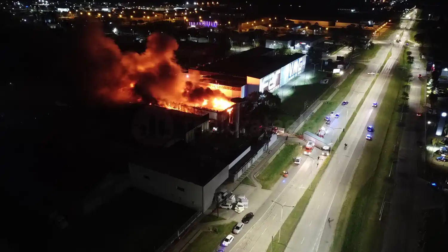 Incendio en Sueño Dorado - Imágenes de dron | Crédito: RADIO RAFAELA - 1