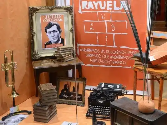 Don Quijote es finalista del Sexto Concurso Nacional de Vidrieras