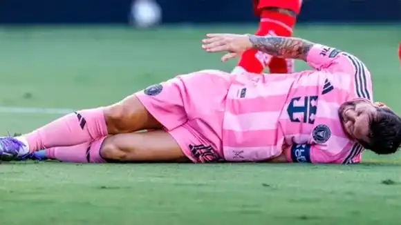 Preocupación por Messi: cuántos partidos se perderá luego de su lesión