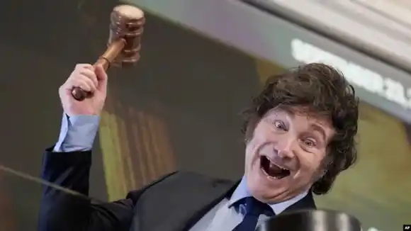 El nuevo enemigo de Milei es Ian, un niño autista de 12 años