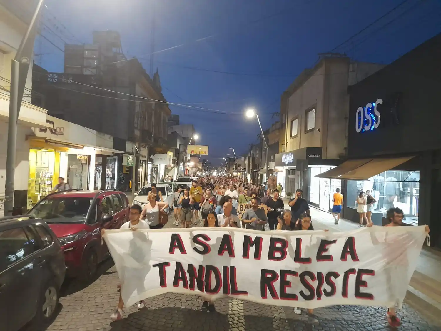 Los tandilenses volvieron a expresarse en contra de las medidas del Gobierno Nacional.