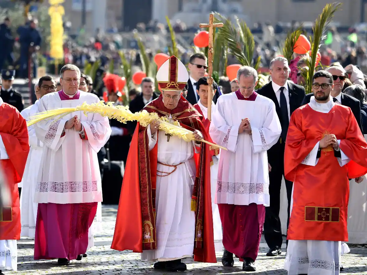 El Papa pidió a los jóvenes "no quedarse callados"