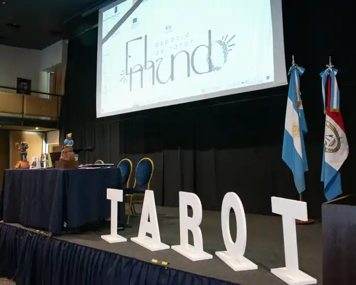 En noviembre Rosario tiene cita con el tarot