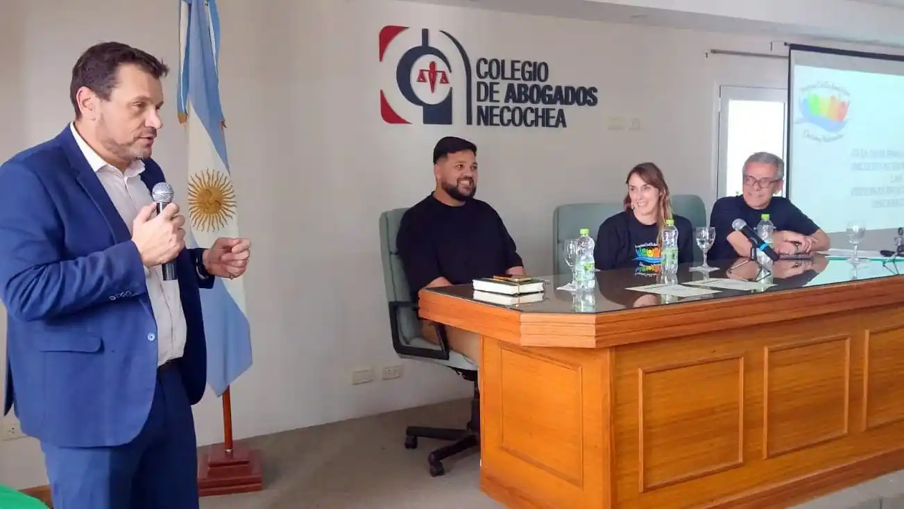 Conversatorio. Presentaron Víctor Pagani, Gastón Boldrini, Camilia Bianchi y Horacio Améndola