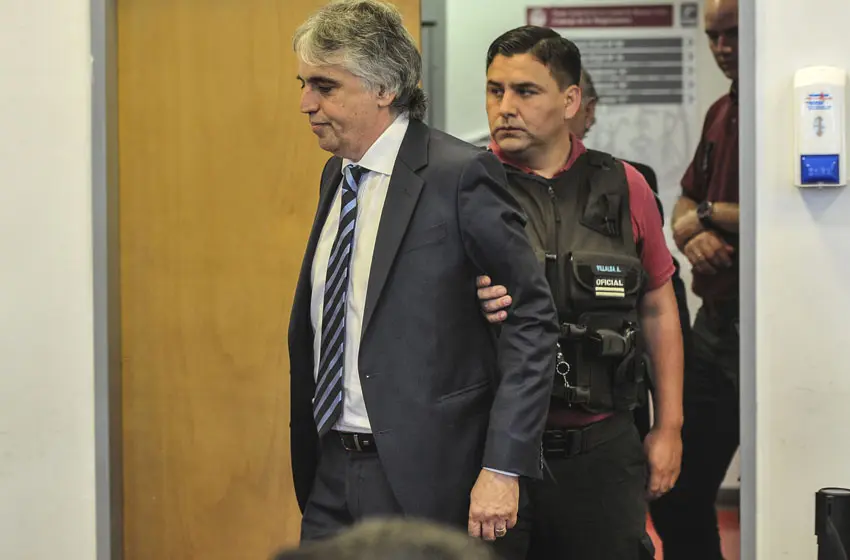 El pediatra Russo fue sentenciado a 10 años de prisión e inhabilitación para ejercer la medicina