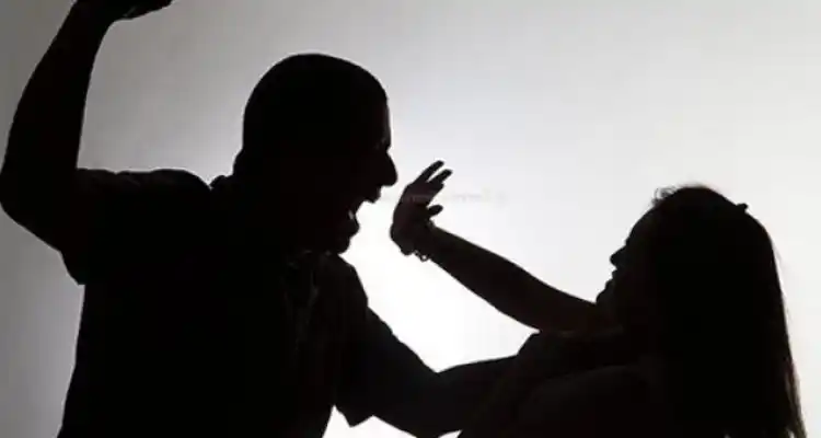 Un hombre violó una exclusión perimetral y agredió a su expareja