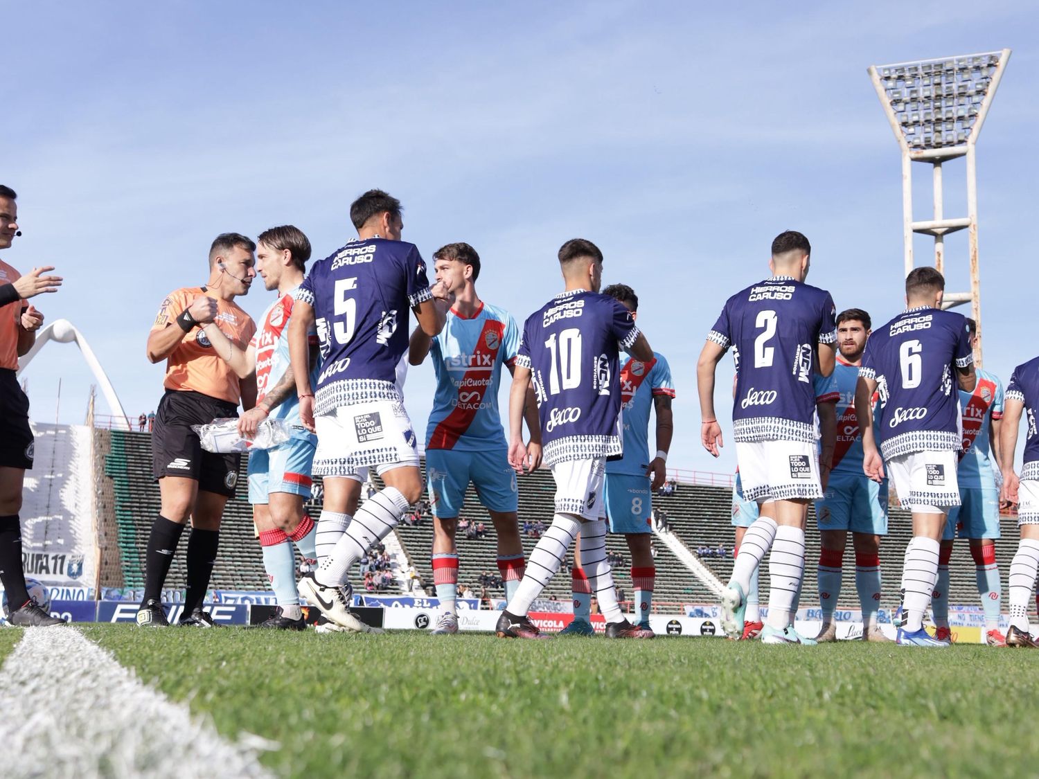 Alvarado vs Arsenal - Primera Nacional 2025 - 2
